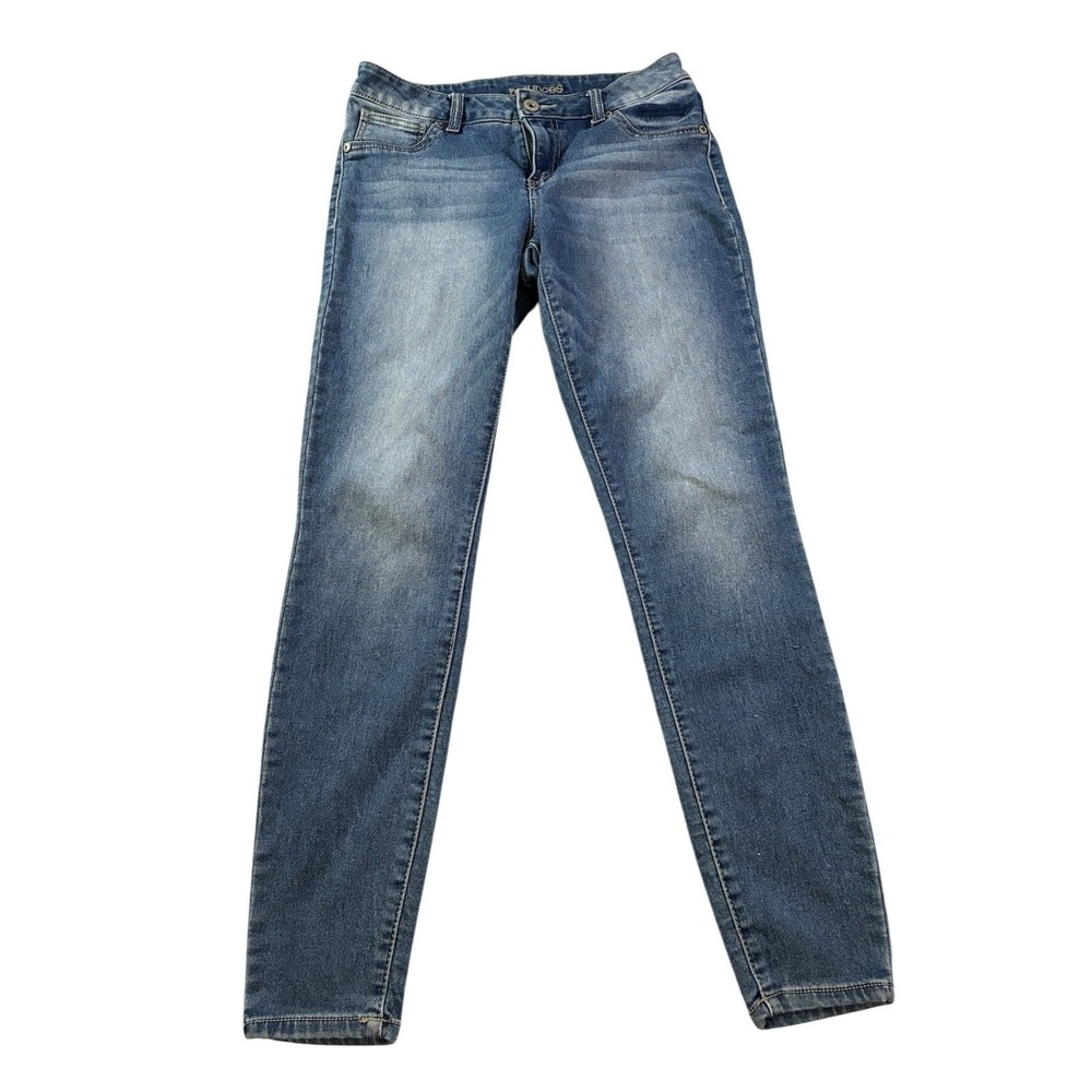 Maurices Womens Skinny Jeans Medium Wash Mid Rise Blue‎ Denim Size (29x28) M-R